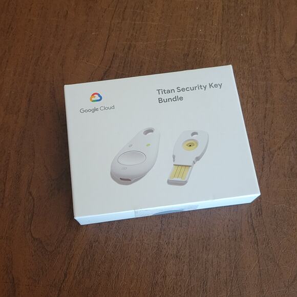 Google Titan Security Key bundle  New in the box sealed - Picture 1 of 11